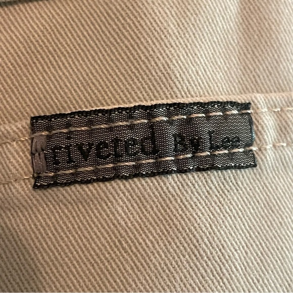 Riveted by Lee Men's carpenter khaki pants Pants 38W inseam 27”
100% cotton - Picture 9 of 9